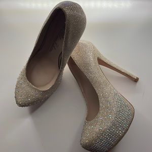 Sparkly glitter heels size 6 1/2